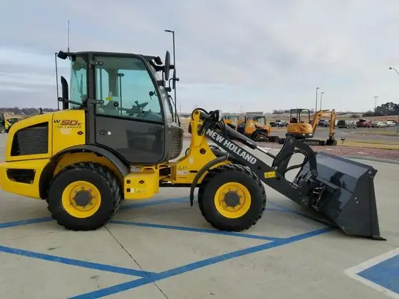 Ładowarka kołowa kompaktowa New Holland