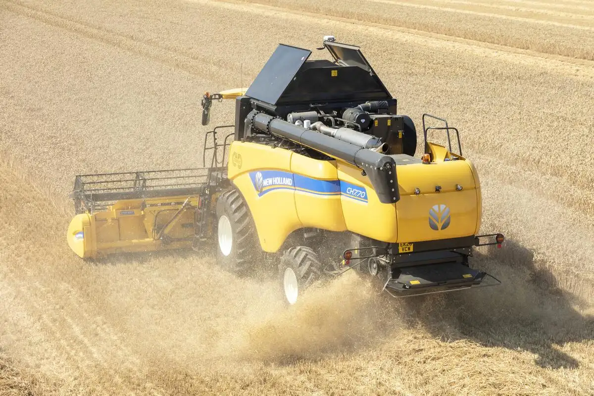 New Holland CH7.70 Crossover Harvesting Komajn